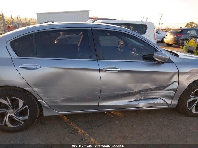 Honda ACCORD LX 2017 1HGCR2F33HA167525 Image 13