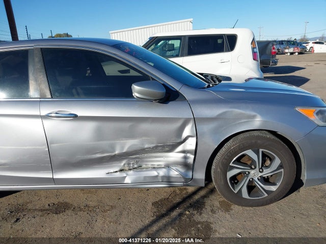 Honda ACCORD LX 2017 1HGCR2F33HA167525 Image 6