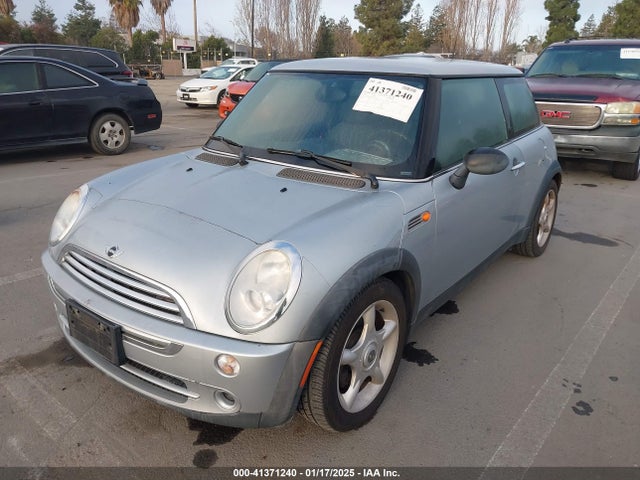 2006 MINI COOPER WMWRC33556TJ75825 Photo 5