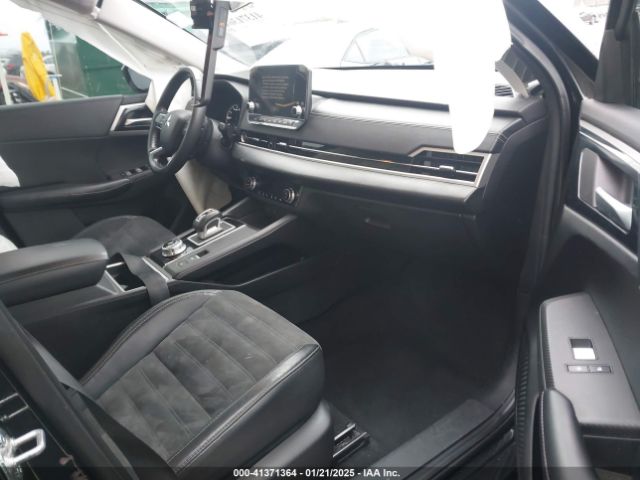 2022 MITSUBISHI OUTLANDER JA4J3UA83NZ030551 Photo 4