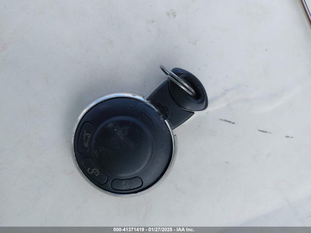 2009 MINI COOPER WMWMF33519TW73736 Photo 10