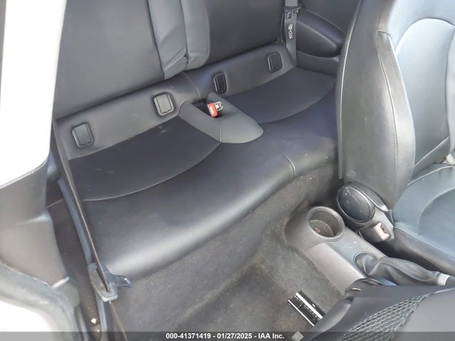 2009 MINI COOPER WMWMF33519TW73736 Photo 7