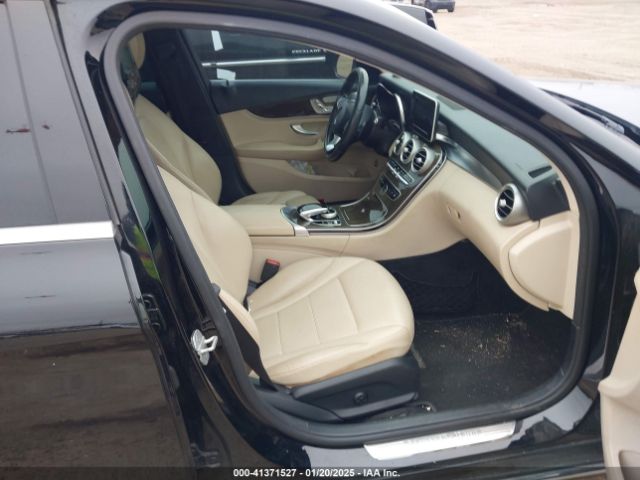 55SWF4KB6FU015660 Mercedes-Benz C 300 4matic/luxury 4matic/sport 4matic