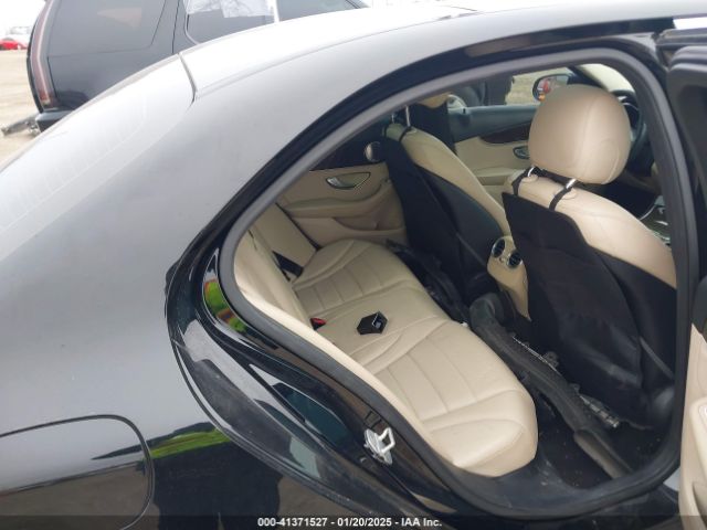 55SWF4KB6FU015660 Mercedes-Benz C 300 4matic/luxury 4matic/sport 4matic