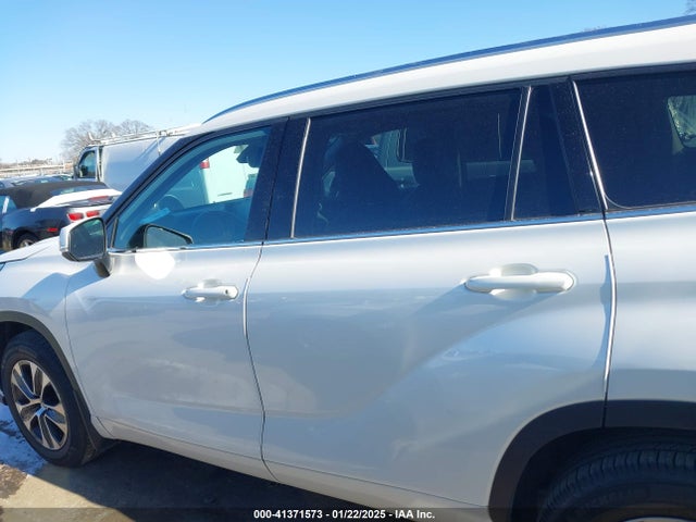 Toyota Highlander Xle 2020 5TDGZRBH3LS505950 Image 14