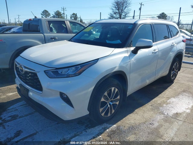 Toyota Highlander Xle 2020 5TDGZRBH3LS505950 Image 2