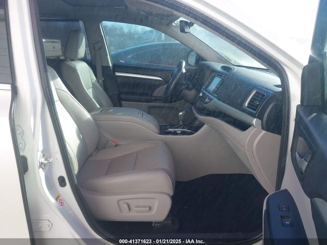 Toyota Highlander Xle 2018 5TDKZRFH4JS540286 Image 5