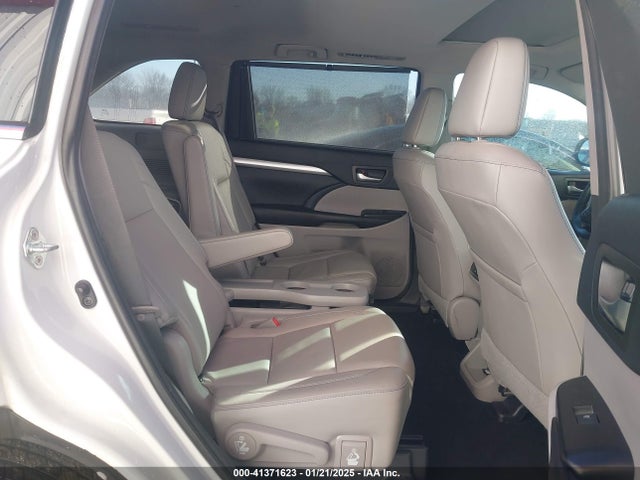 Toyota Highlander Xle 2018 5TDKZRFH4JS540286 Image 8