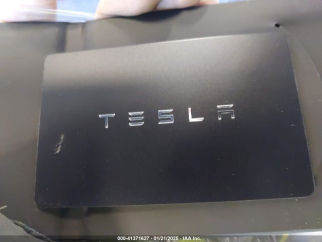 7SAYGDEE4SF216077 Tesla Model Y Long Range Dual Motor All-wheel Drive