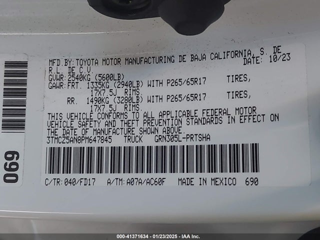 3TMCZ5AN8PM647845 Toyota Tacoma Trd Sport