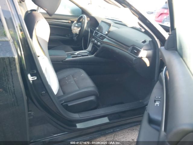 1HGCV2F30LA031454 Honda Accord Sport 2.0t