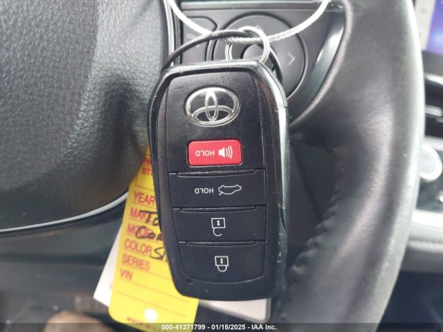 5YFS4MCE8PP156735 Toyota COROLLA SE