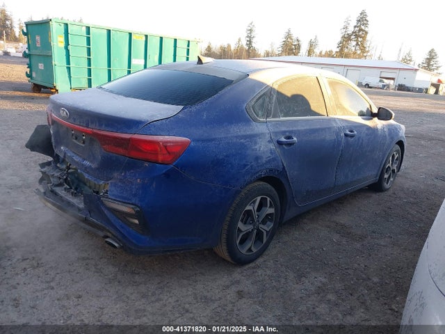 3KPF24AD6ME268576 KIA Forte Lxs
