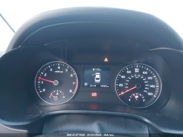 3KPF24AD6ME268576 KIA Forte Lxs