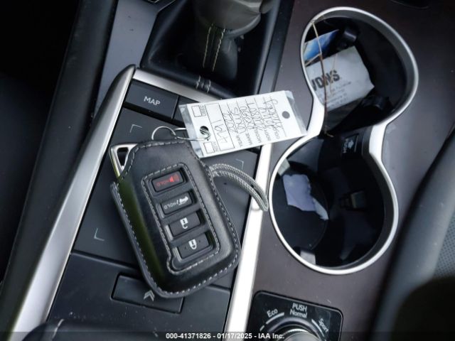 2T2HZMAA1NC226807 Lexus RX 350