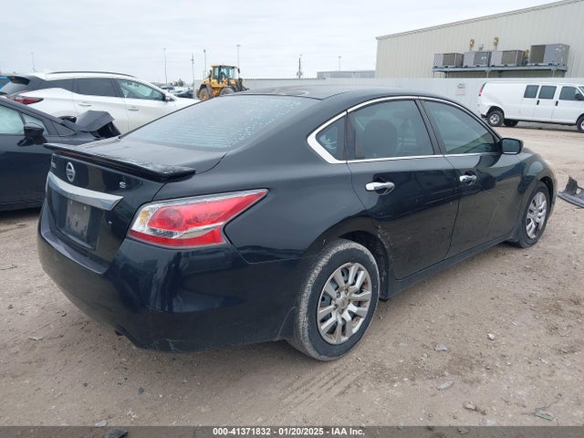 Nissan Altima 2.5 S 2015 1N4AL3AP1FN306280 Image 4