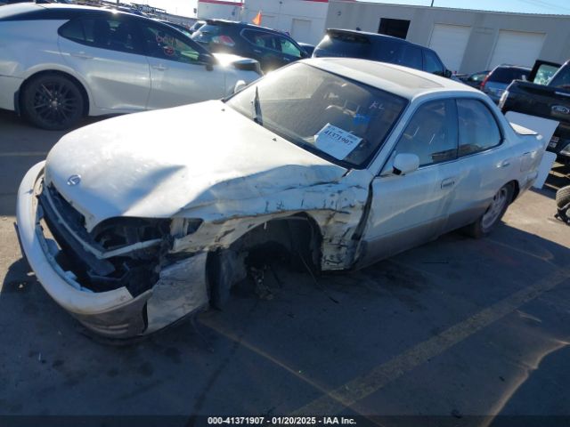 1996 LEXUS ES JT8BF12G2T0163288 Photo 1