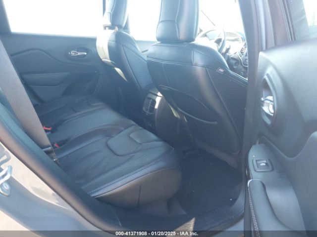 1C4PJMMB7PD115499 Jeep Cherokee Altitude Lux 4x4