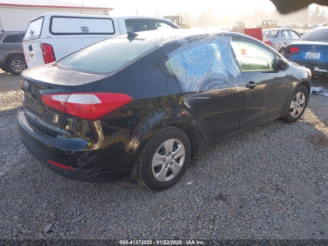 KNAFK4A63E5224773 KIA Forte