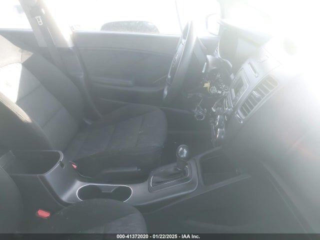 KNAFK4A63E5224773 KIA Forte