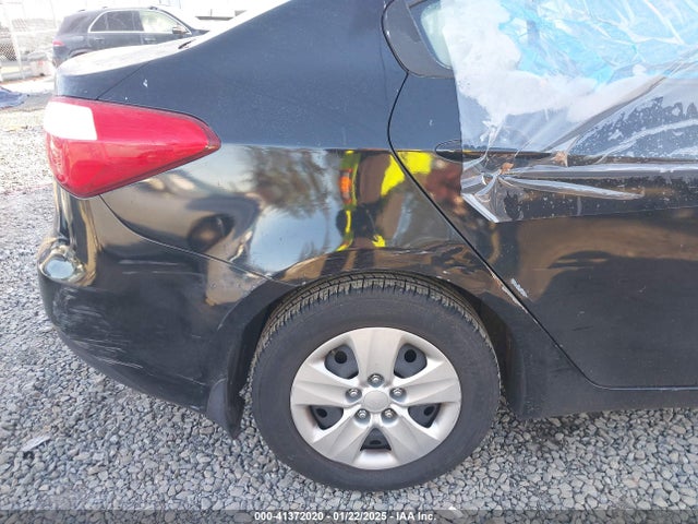 KNAFK4A63E5224773 KIA Forte