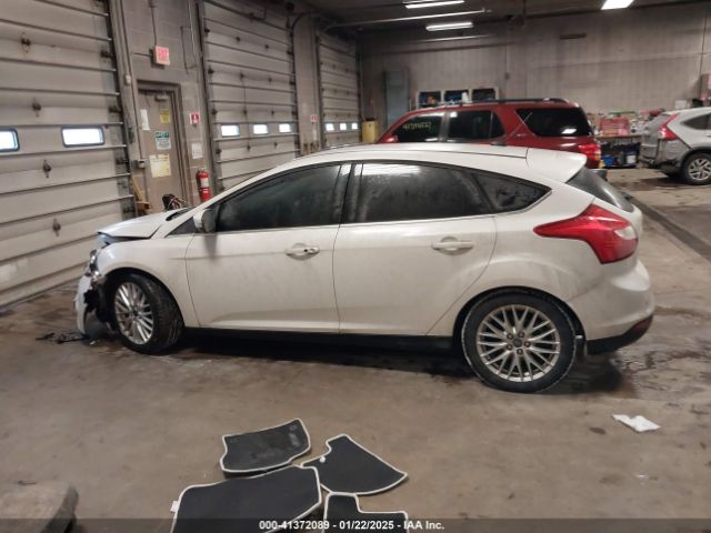 1FADP3N24EL184959 Ford Focus Titanium