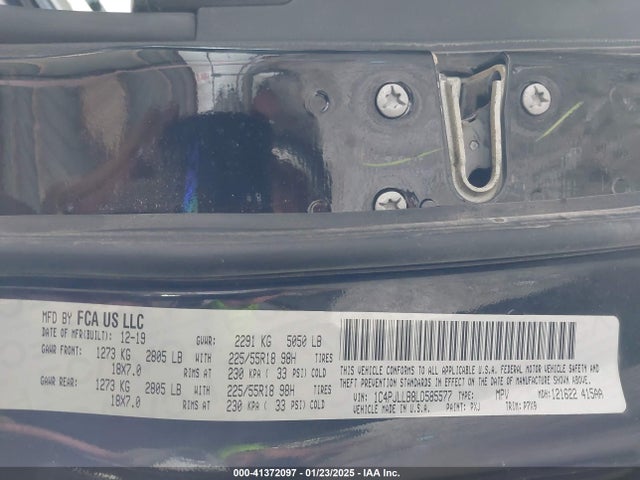 1C4PJLLB8LD585577 Jeep Cherokee Altitude Fwd