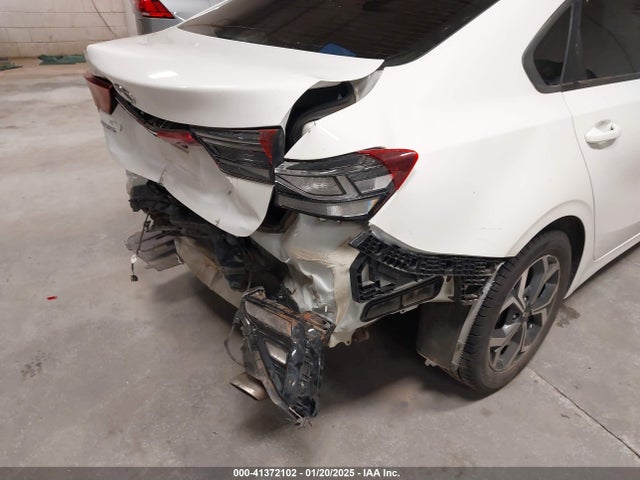 KIA Forte Lxs 2021 3KPF24AD2ME280191 Image 6