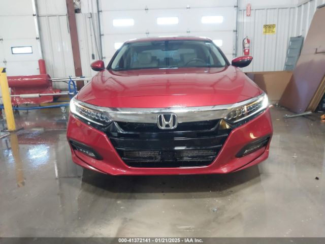 1HGCV2F90JA005924 Honda Accord Touring 2.0t