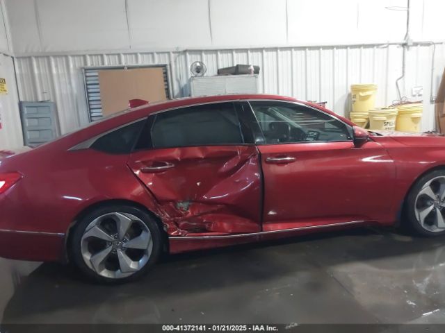 1HGCV2F90JA005924 Honda Accord Touring 2.0t