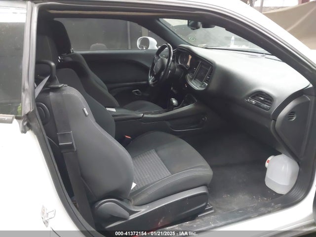 2C3CDZBT5KH573606 Dodge Challenger R/t