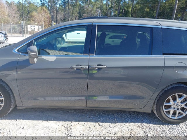 Chrysler Pacifica Touring L 2022 2C4RC1BG7NR188897 Image 14