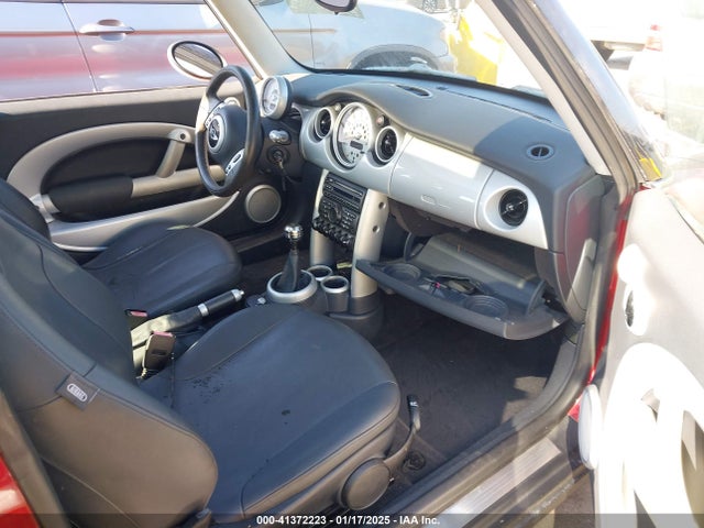 2003 MINI COOPER WMWRC33423TC41611 Photo 4