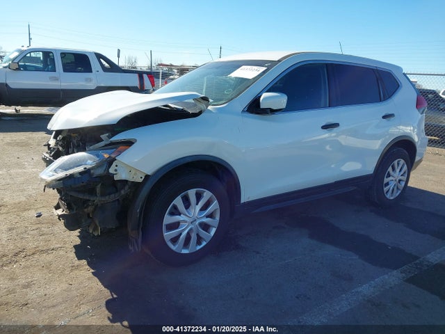 Nissan ROGUE S 2017 JN8AT2MT4HW133823 Image 2