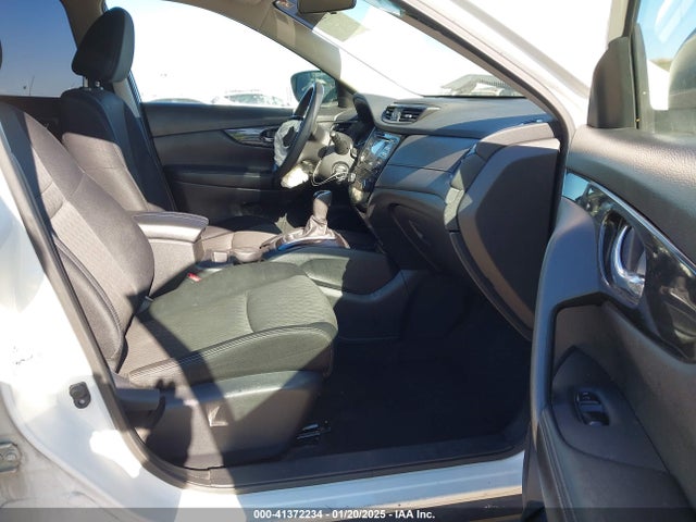 Nissan ROGUE S 2017 JN8AT2MT4HW133823 Image 5