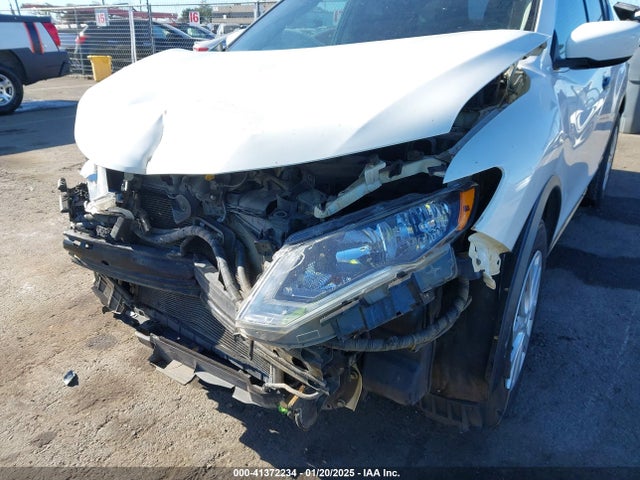Nissan ROGUE S 2017 JN8AT2MT4HW133823 Image 6