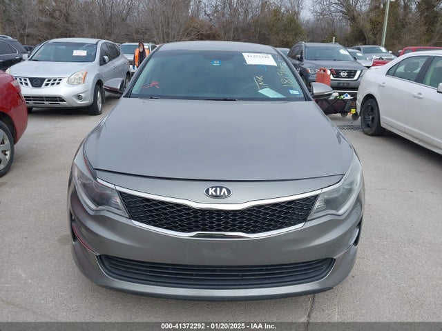 KIA Optima Lx 2018 5XXGT4L32JG181962 Image 12