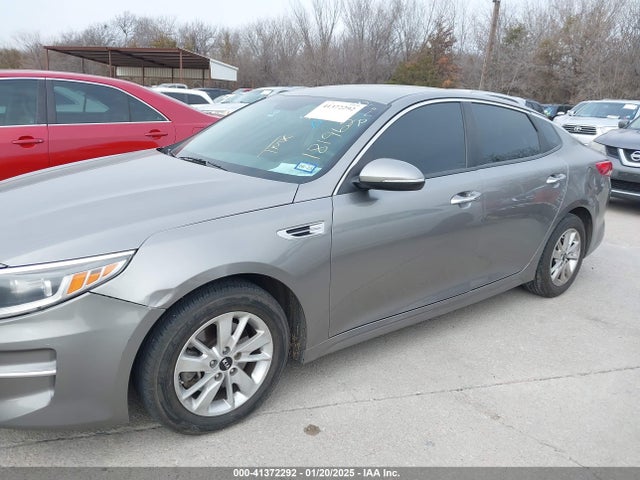 KIA Optima Lx 2018 5XXGT4L32JG181962 Image 6