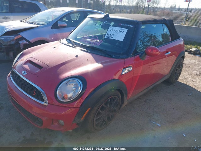 2013 MINI CONVERTIBLE WMWZP3C55DT705938 Photo 1