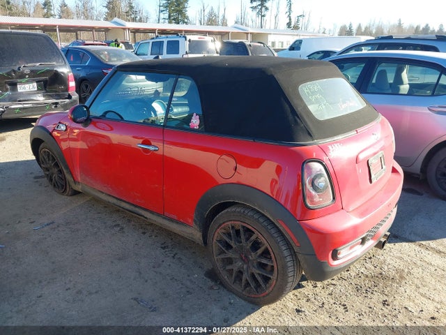 2013 MINI CONVERTIBLE WMWZP3C55DT705938 Photo 2