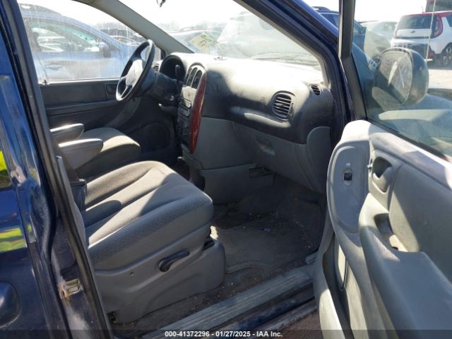 2006 CHRYSLER TOWN & COUNTRY 1A4GP45R36B627713 Photo 4