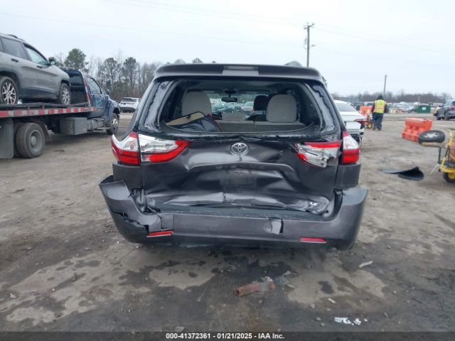 5TDKK3DC1FS568899 Toyota Sienna Le 8 Passenger