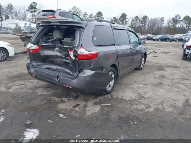 5TDKK3DC1FS568899 Toyota Sienna Le 8 Passenger