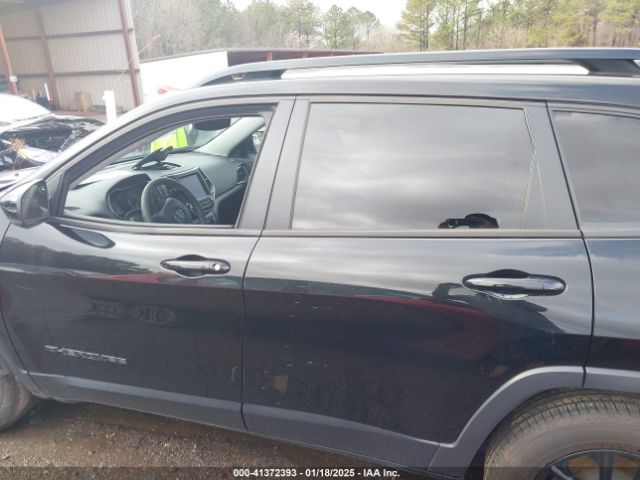 1C4PJMMB9PD111017 Jeep Cherokee Altitude Lux 4x4