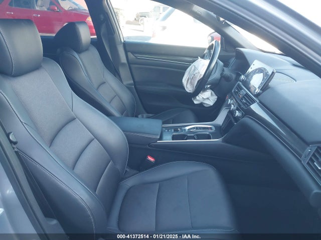 1HGCV3F20NA040297 Honda Accord Hybrid Sport
