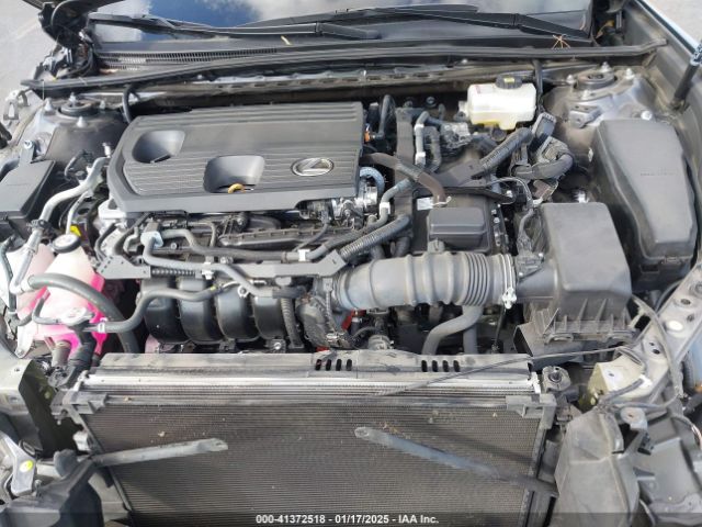 58ADA1C15NU013551 Lexus ES 300H