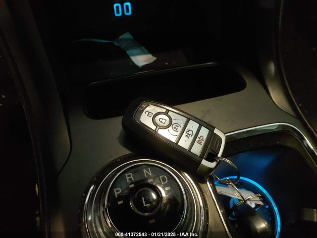 3FA6P0RU3LR139755 Ford Fusion Hybrid Titanium