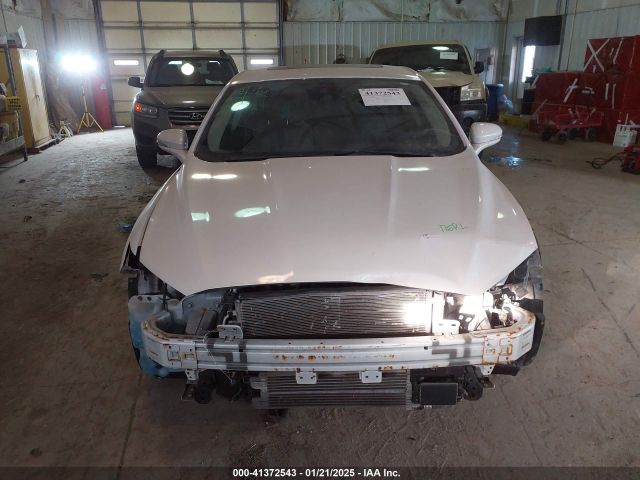 3FA6P0RU3LR139755 Ford Fusion Hybrid Titanium