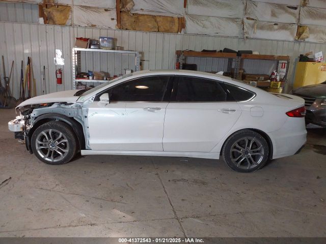 3FA6P0RU3LR139755 Ford Fusion Hybrid Titanium