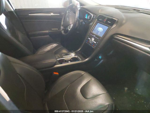 3FA6P0RU3LR139755 Ford Fusion Hybrid Titanium